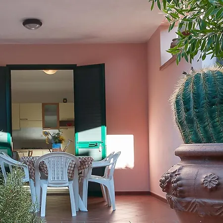 Golfo 6 , Vicino Alla Spiaggia Con Giardino Διαμέρισμα *